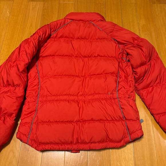 The North Face Vibrant Red Jacket - Picture 5 of 5